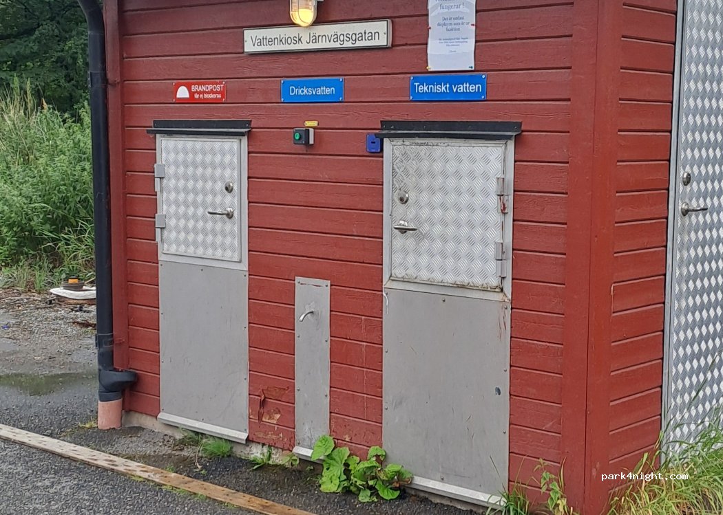 (172 37) Sundbyberg - 132 Järnvägsgatan — foto 2