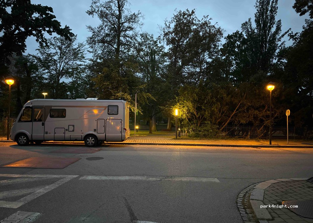 (370 01) České Budějovice - 1a U Tří lvů — foto 3