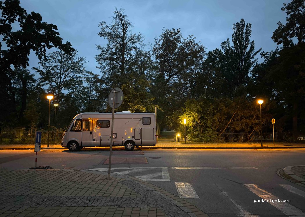 (370 01) České Budějovice - 1a U Tří lvů — foto 4