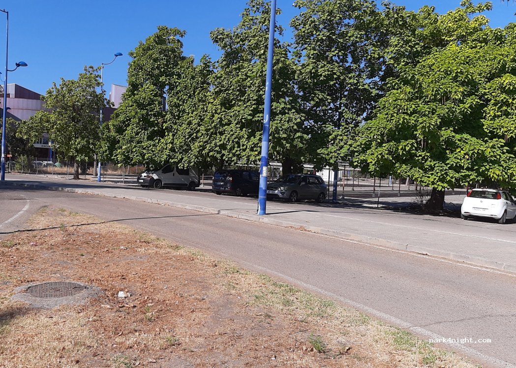(41092) Seville - Unnamed Road — foto