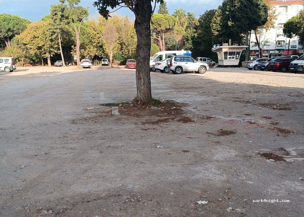 (17010)  - 11 Stadyum Caddesi — foto 2