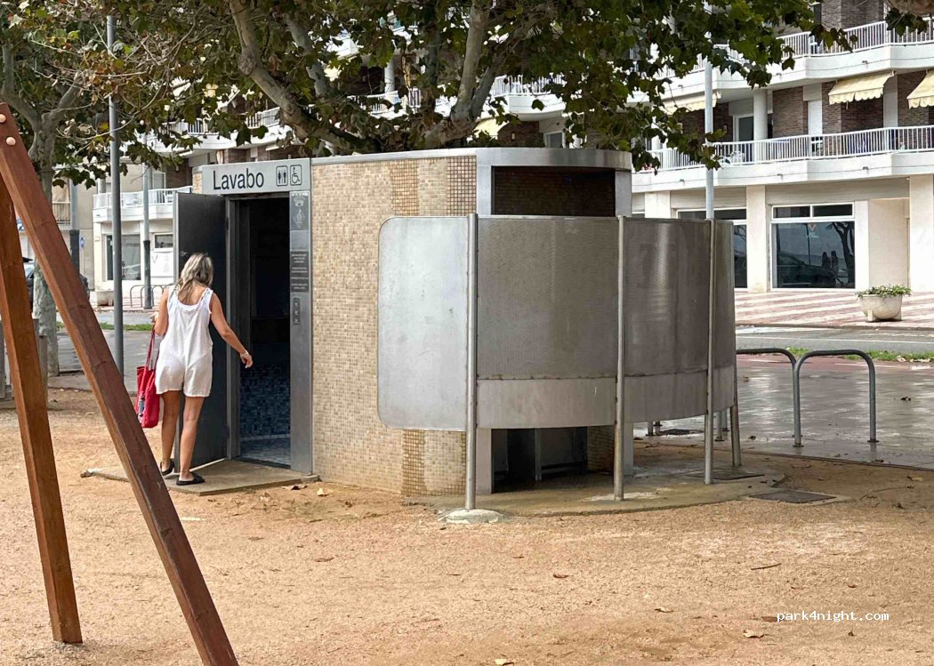 (17230) Palamós - 44 Passeig del Mar — foto