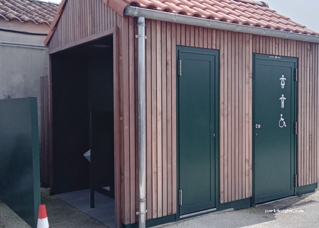 (17310) Saint-Pierre-d'Oléron - 6 Rue du Calvaire — foto 2