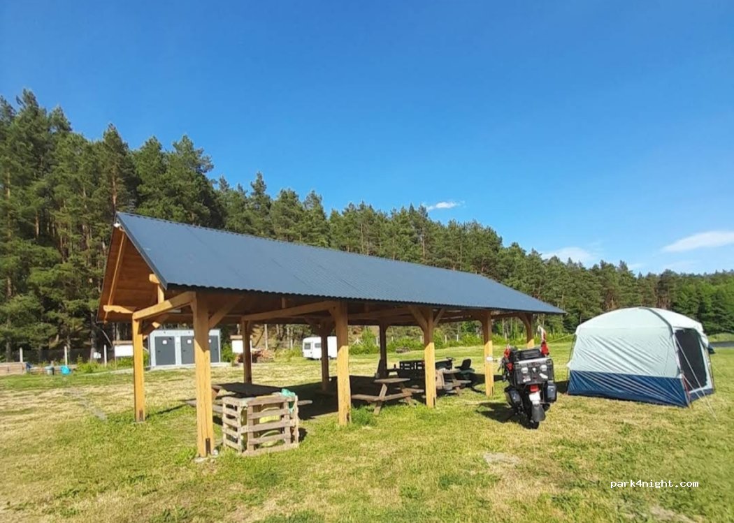 Pole Namiotowe Biwakowe Wypożyczalnia Kajaków — foto 2