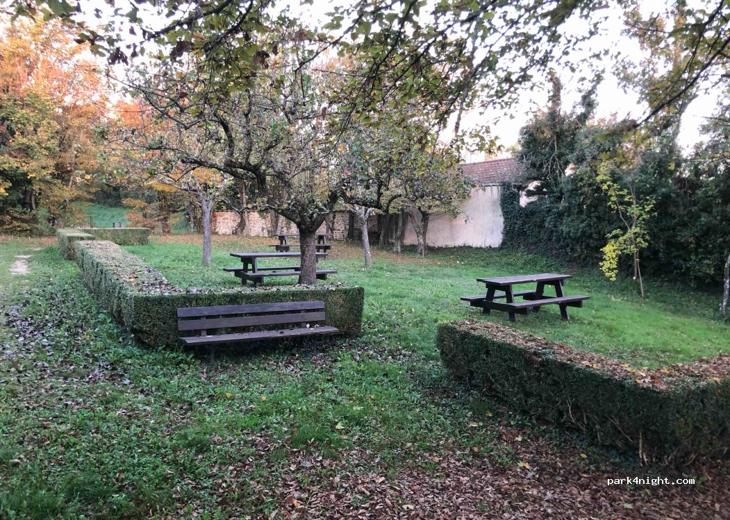 (38270) Revel-Tourdan -  Sentier des Chèvres — foto 4