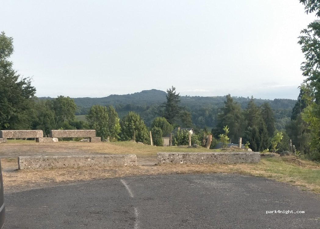 (63680) La Tour-d'Auvergne - D203 — foto 3
