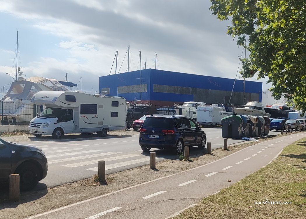 (17487) Empuriabrava - 15 Carrer Jonclos — foto 4