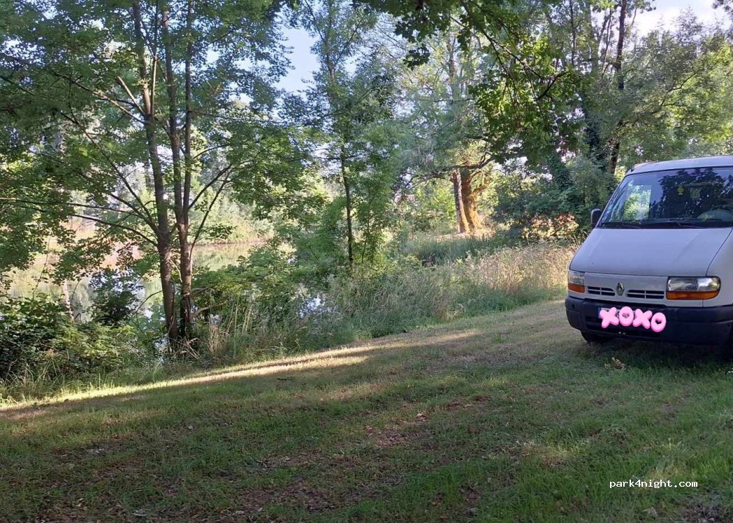 (85140) Saint-Martin-des-Noyers - 58 La Brenauderie — foto