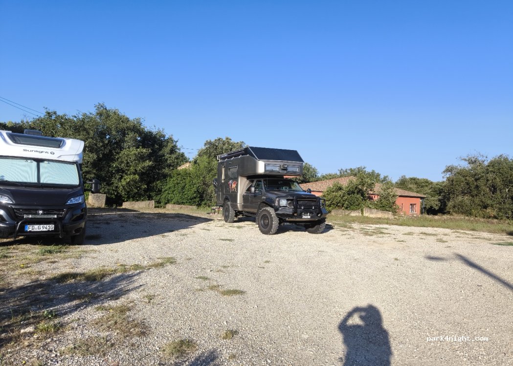 (30210) Vers-Pont-du-Gard - 439 Chemin des Grandes Aires — foto 2