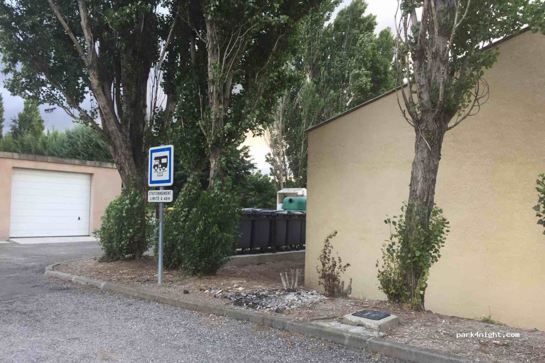 (11160) Villeneuve-Minervois - 29 Avenue du Jeu de Mail — foto 2