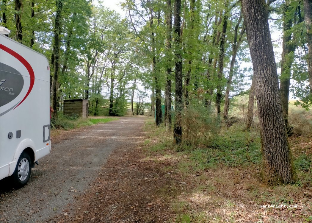 (79420) Beaulieu-Sous-Parthenay - D22 — foto