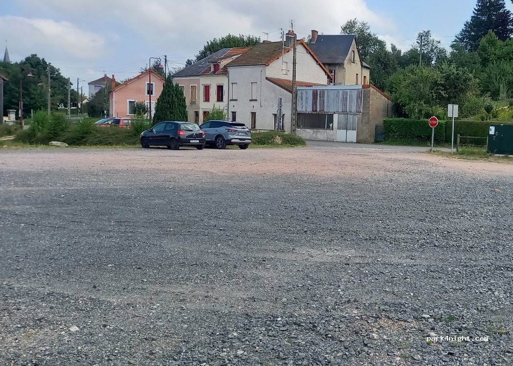 (03250) Le Mayet-de-Montagne - 25 Avenue du Lac — foto 2