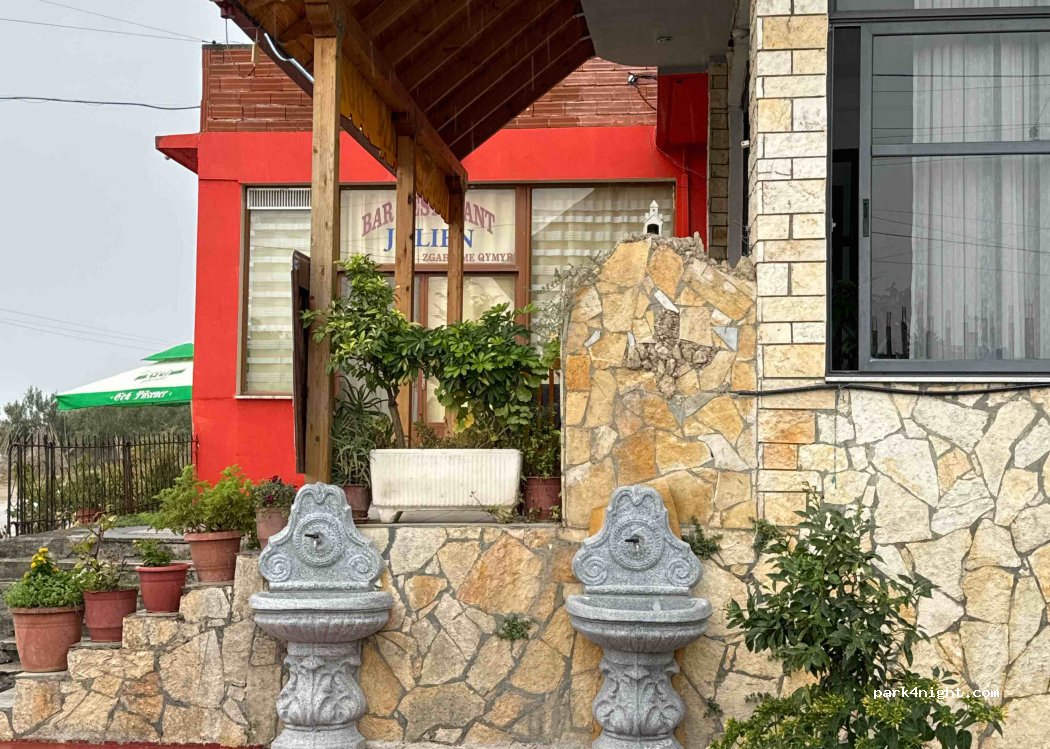 (9007) Kolonjë - Unnamed Road — foto