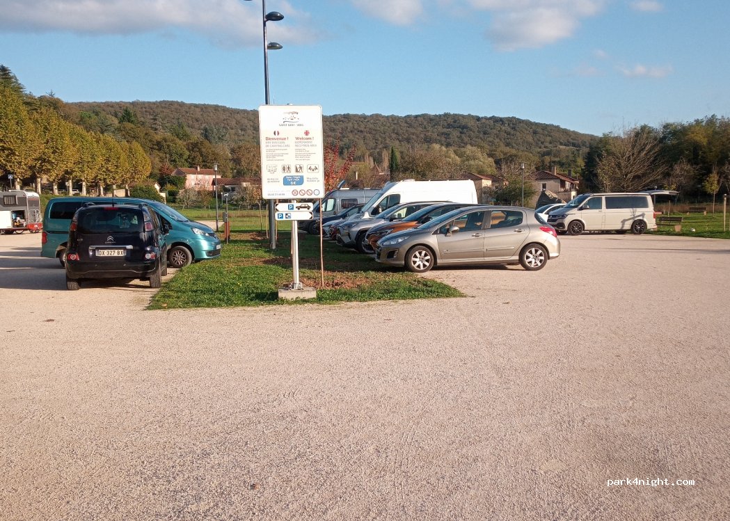 Aire de camping-cars Saint-Géry — foto 4