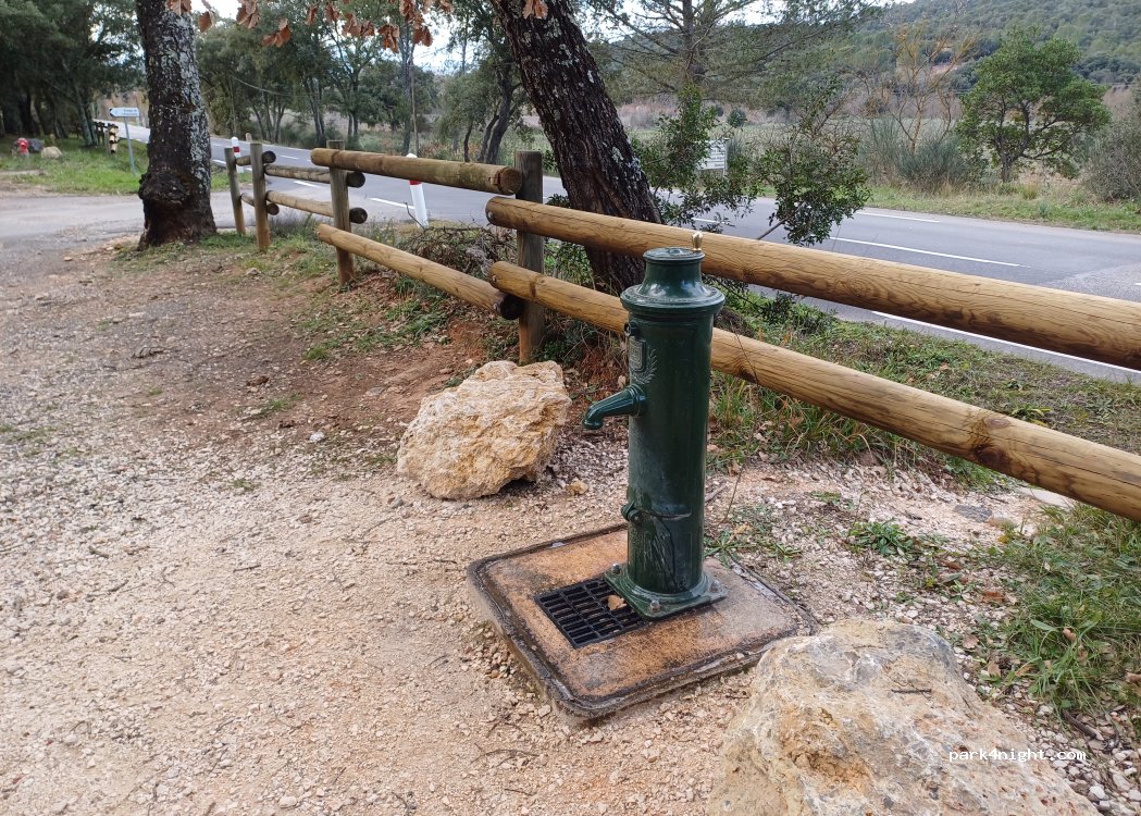 (83390) Pierrefeu-du-Var - Route des Maures — foto