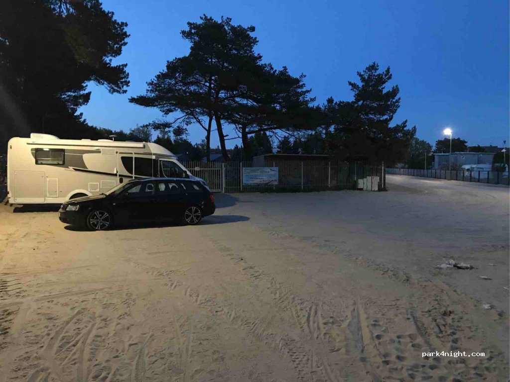 (76-212) Rowy - 40 Nadmorska — foto 2