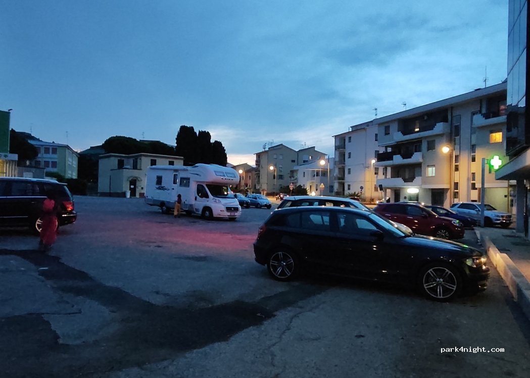 (86039) Termoli - 1 Vicolo Adriatico — foto 2