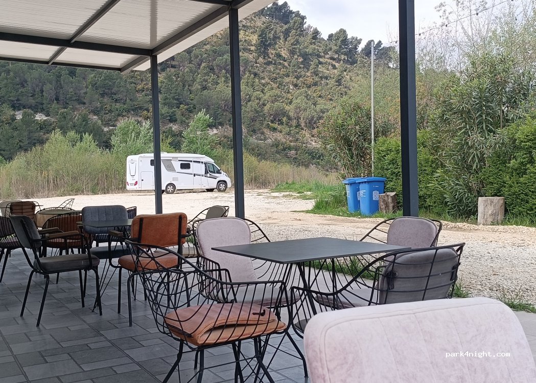 (PX24+J5V) Berat - Shetitorja Osumi — foto