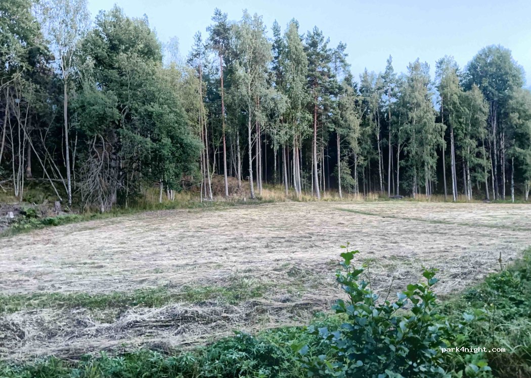 (141 91) Huddinge - 103 Granbyvägen — foto
