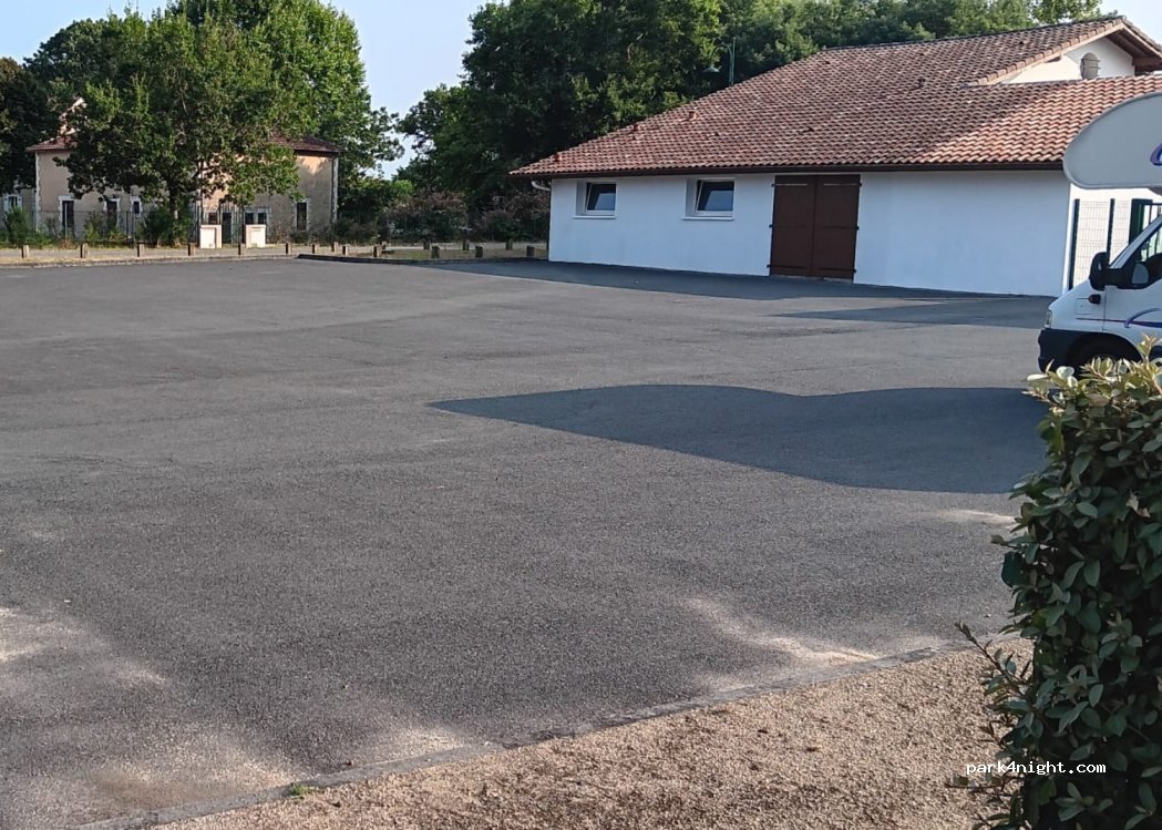 (40990) Gourbera - 155 Route de Laluque — foto 2
