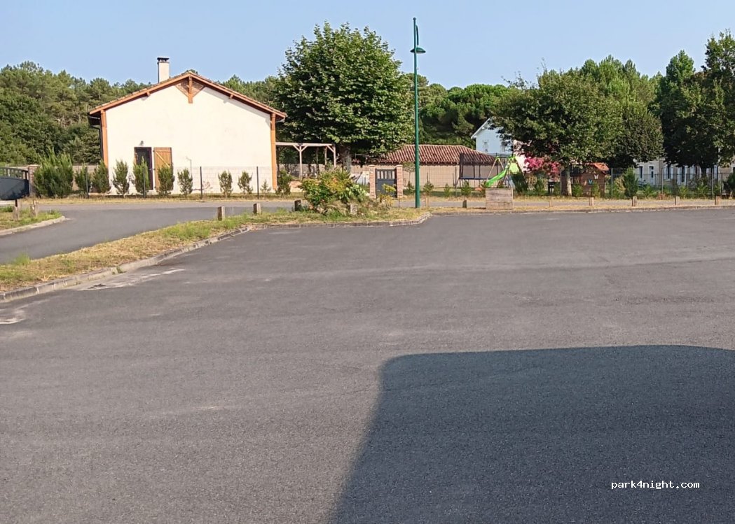 (40990) Gourbera - 155 Route de Laluque — foto 3