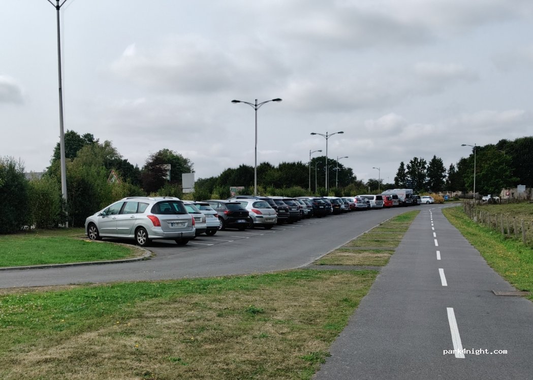 (14400) Bayeux - 10 Boulevard Sadi Carnot — foto