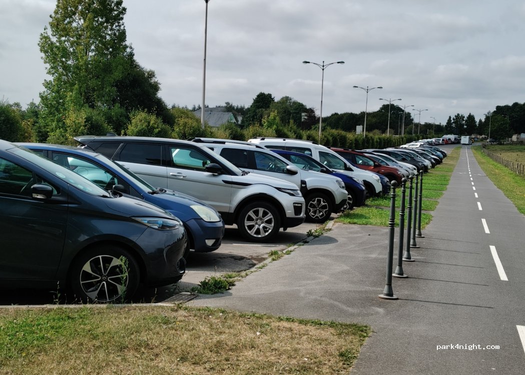 (14400) Bayeux - 10 Boulevard Sadi Carnot — foto 2