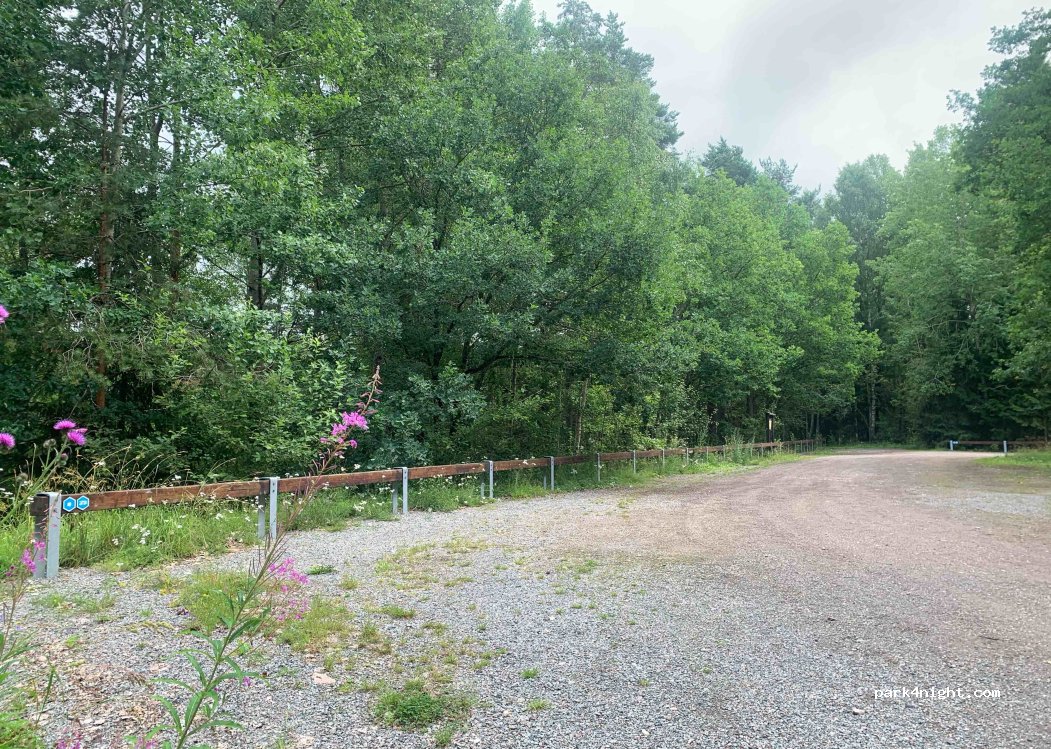 (740 45) Tärnsjö - Granövägen — foto 3