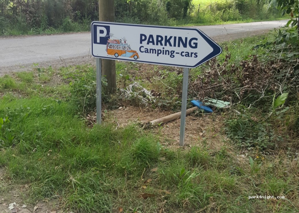 (35600) Bains-sur-Oust - L'Île aux Pies — foto