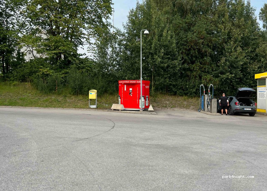 (541 37) Skövde - 3 Lyckegatan — foto