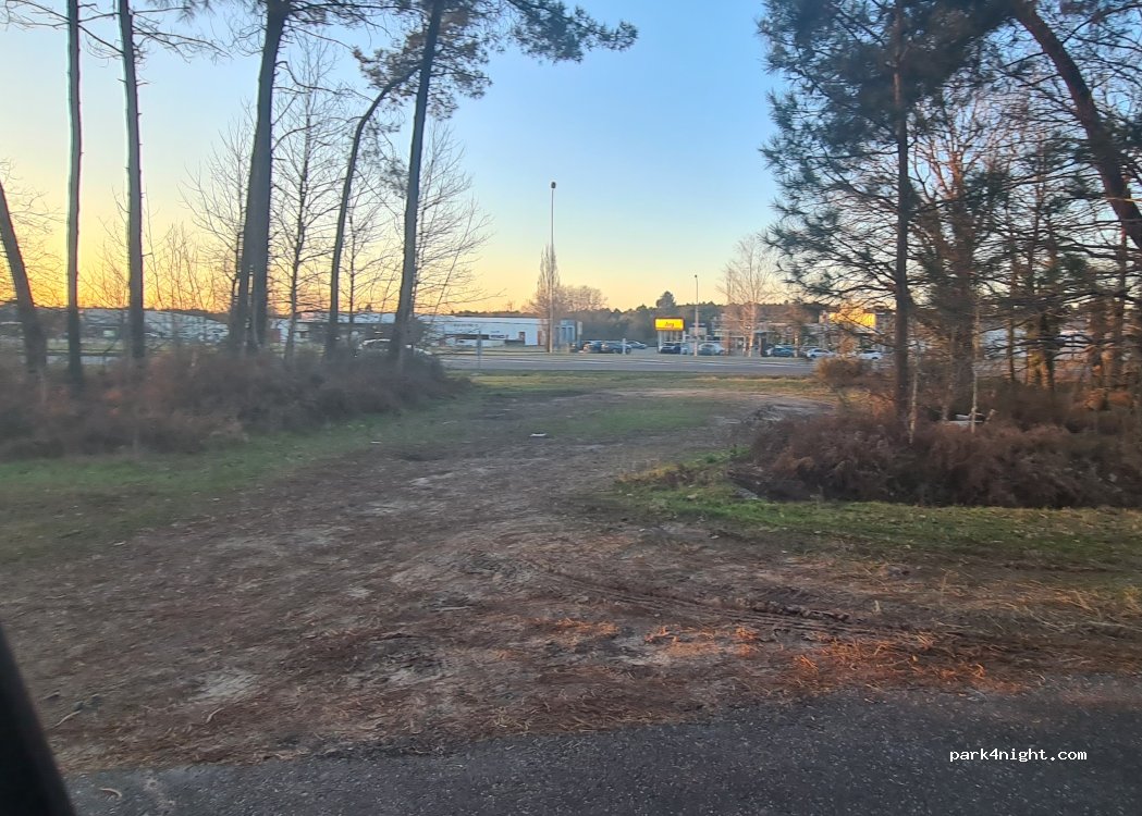 (40090) Saint-Avit - 151 Allée du Broc — foto