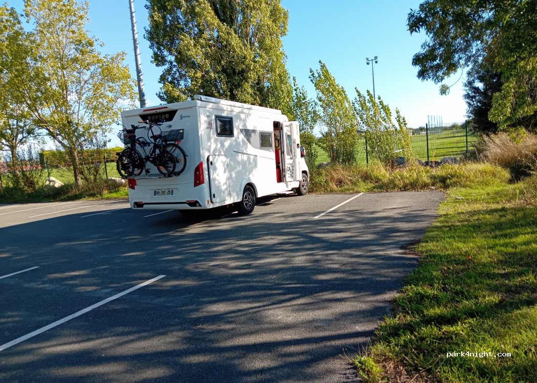 (17220) La Jarne - Unnamed Road — foto