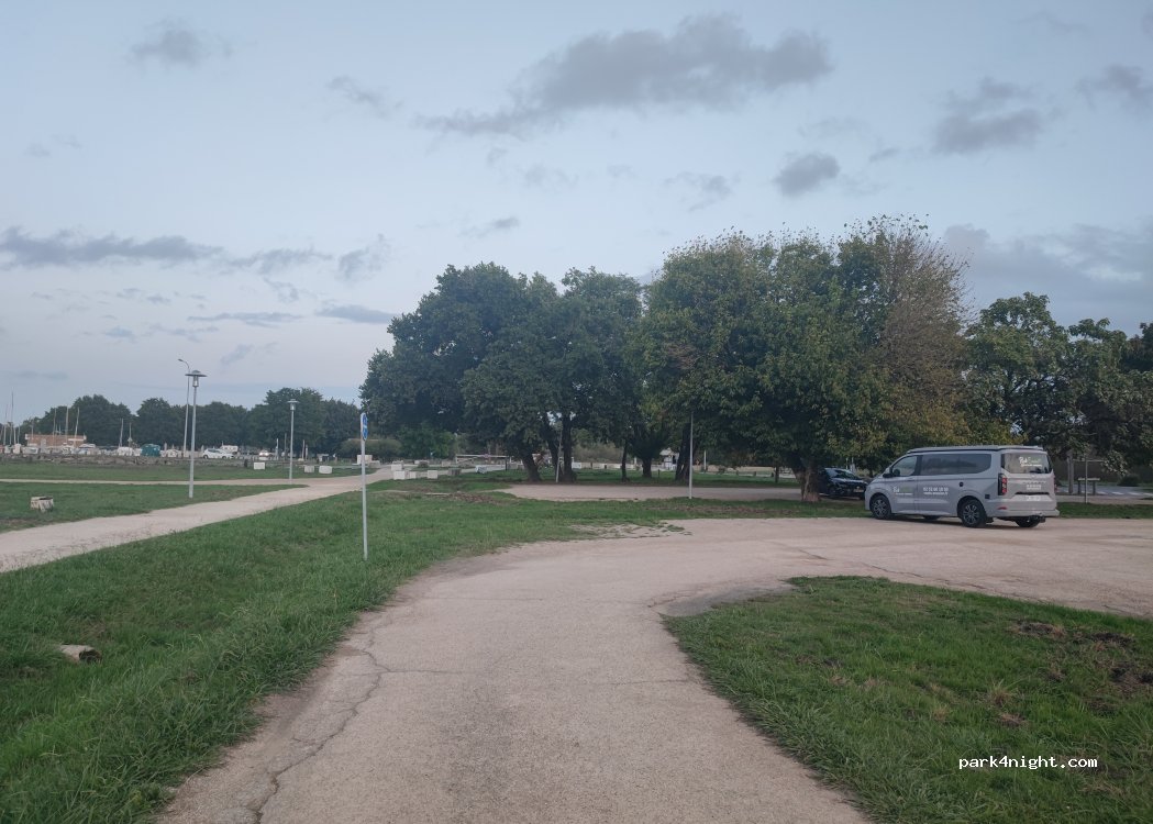 (33470) Le Teich - 14 Rue du Port — foto 4