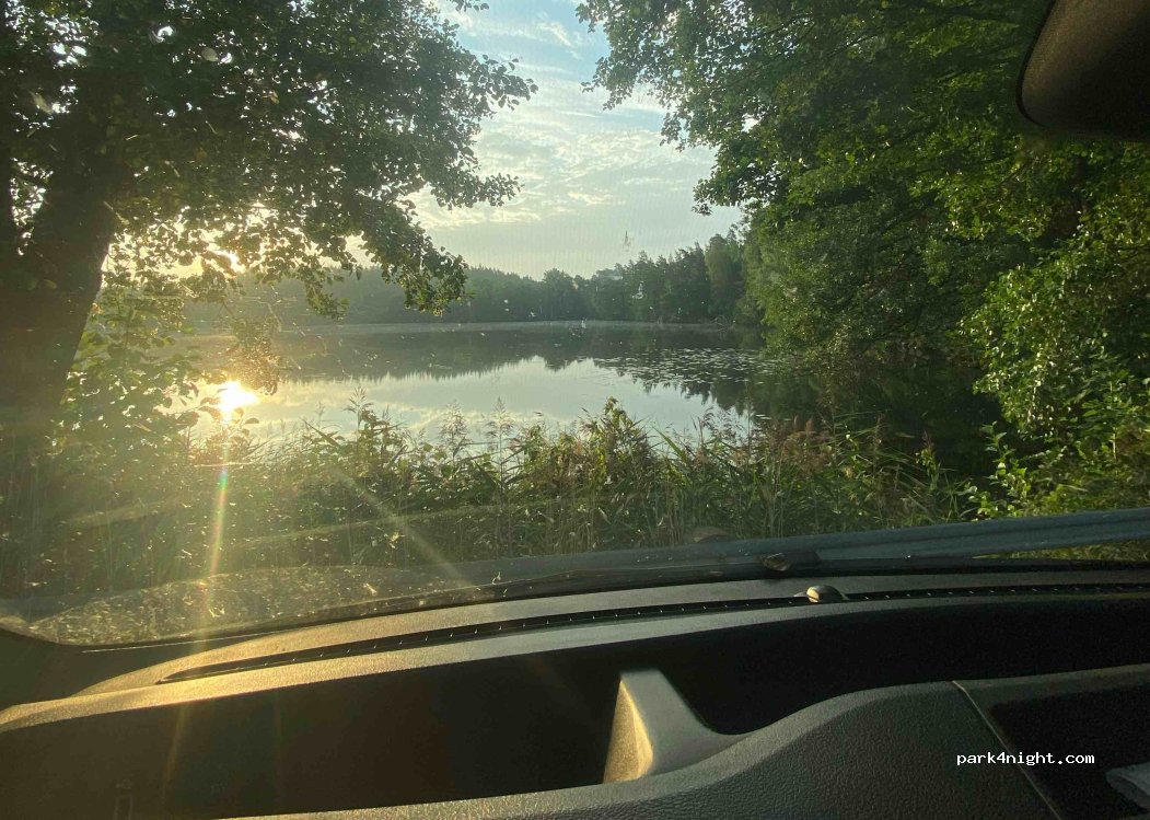 (593 75) Gunnebo - 4 Bruksvägen — foto