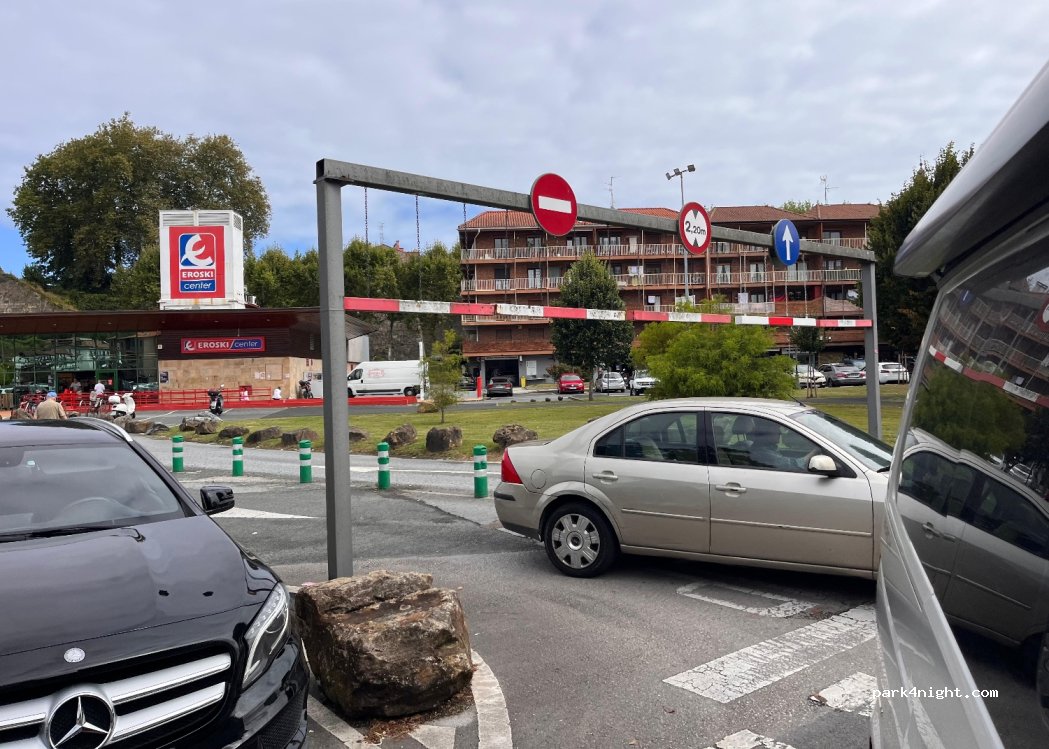 (20280) Hondarribia - 2 Minasoroeta Kalea — foto 3
