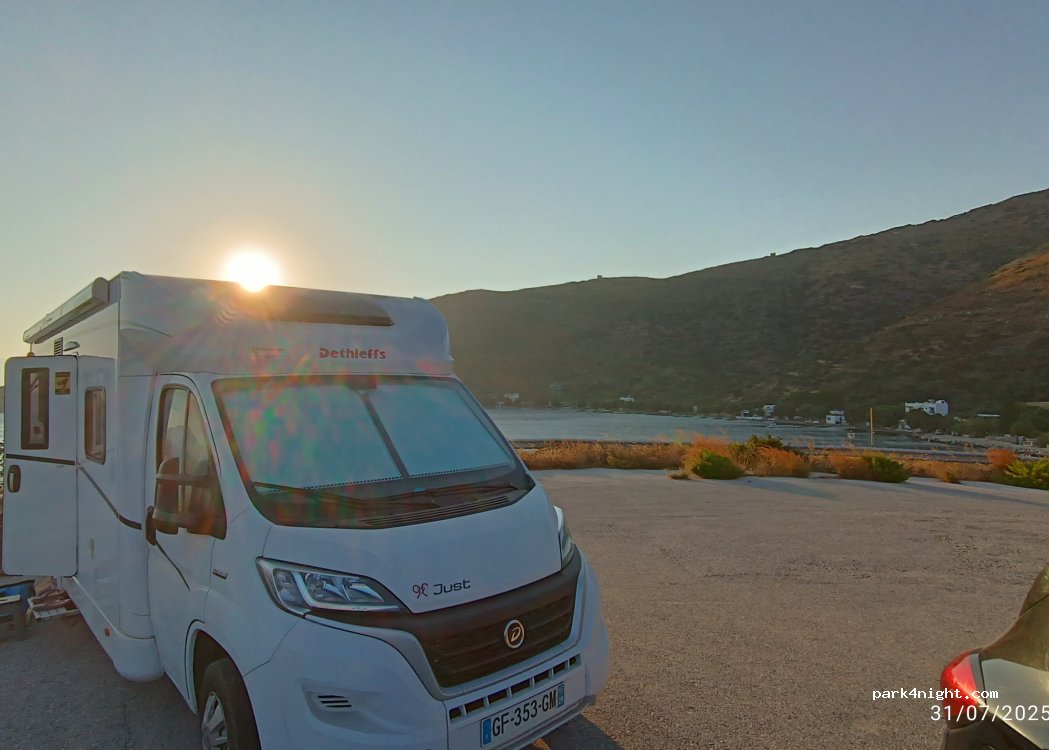 (834 00) Fourni Korseon - Unnamed Road — foto 3