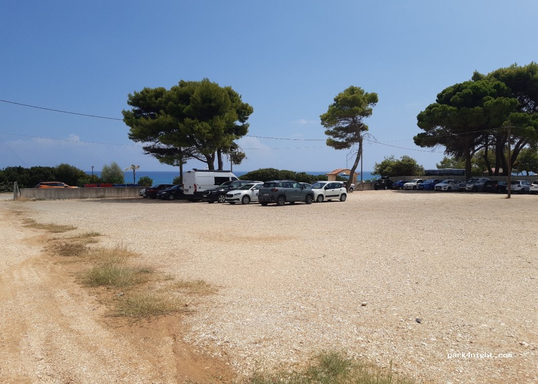 (280 86) Skala - Unnamed Road — foto