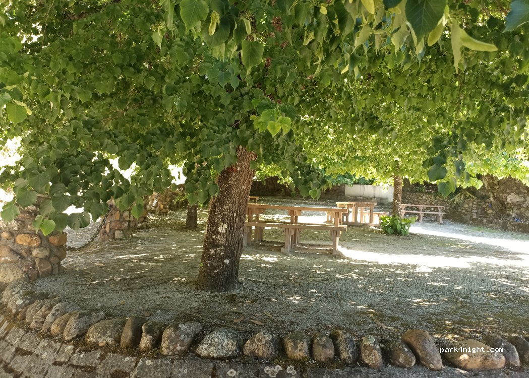 (2240-611) Nossa Senhora do Pranto - Unnamed Road — foto