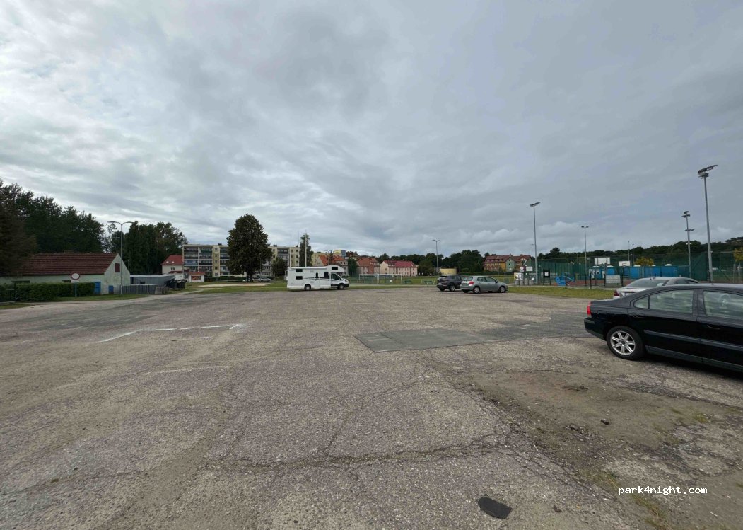 (76-270) Ustka - 35 Grunwaldzka — foto