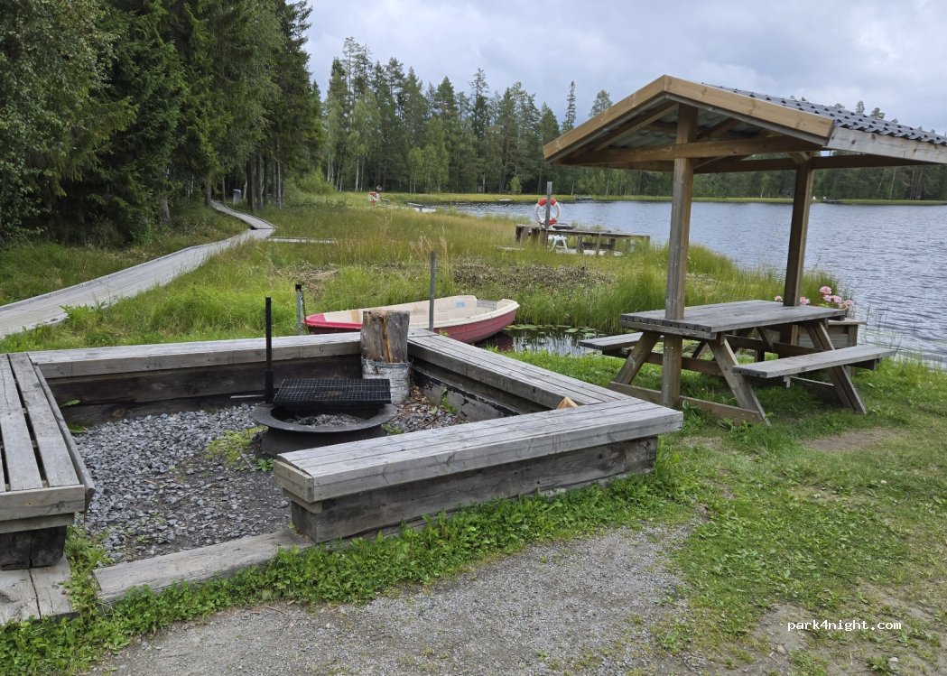 (873 30)  - Herrsjövägen — foto 2