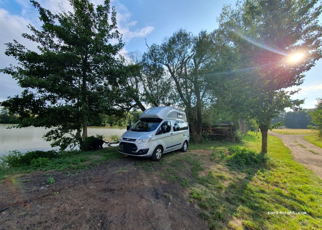 (671 51) Plenkovice - — foto