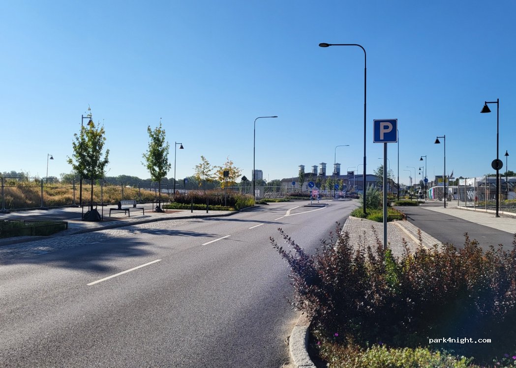 (461 59) Trollhättan - Varviksvägen — foto