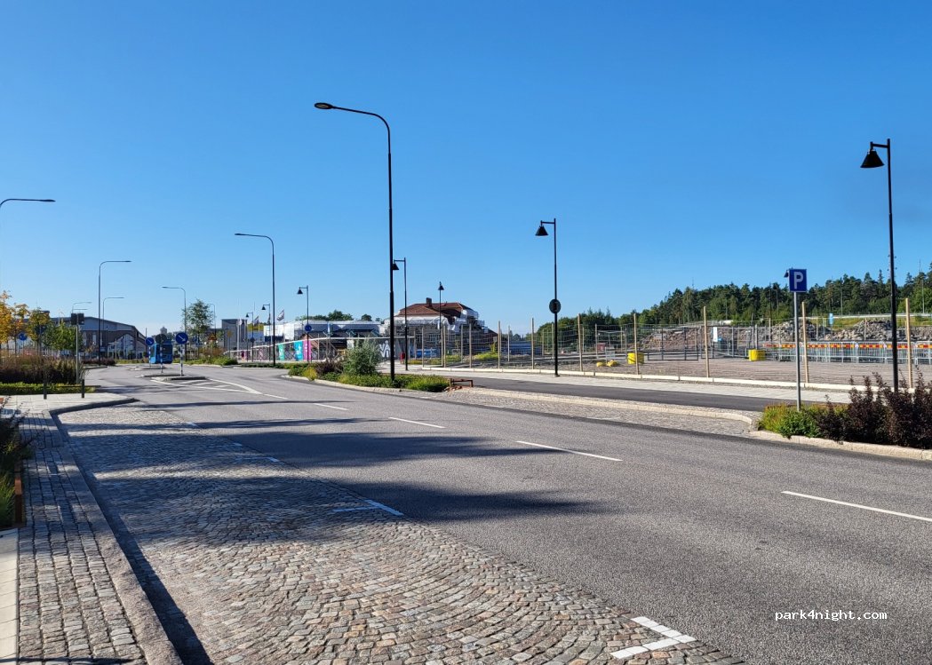 (461 59) Trollhättan - Varviksvägen — foto 2