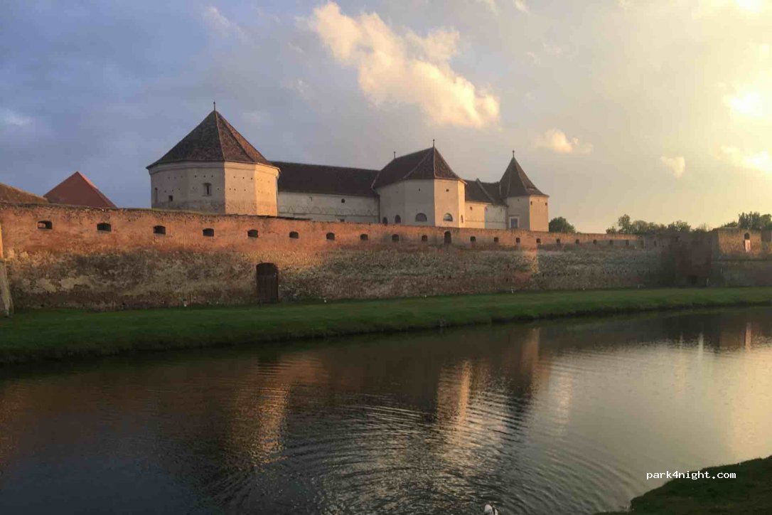 () Făgăraș - 17-18 Strada Mihai Viteazul — foto