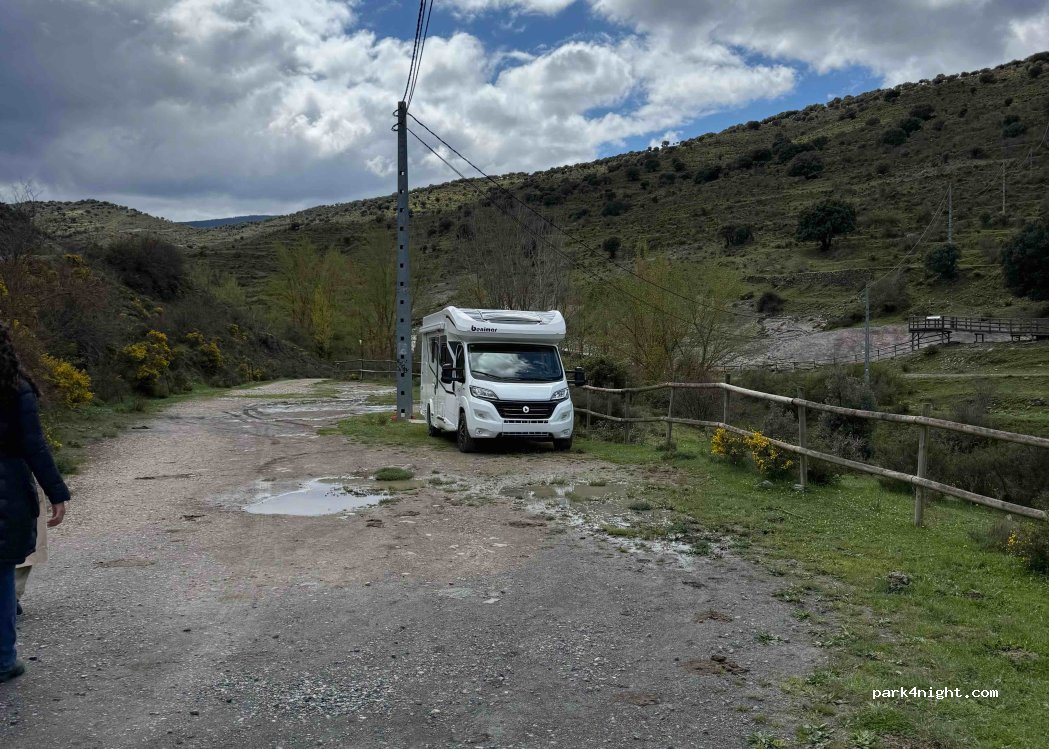(26586) Enciso - Unnamed Road — foto