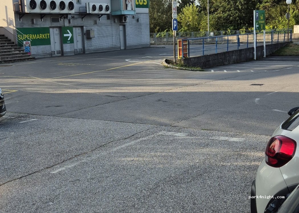 (6250) Ilirska Bistrica - 30 Bazoviška cesta — foto
