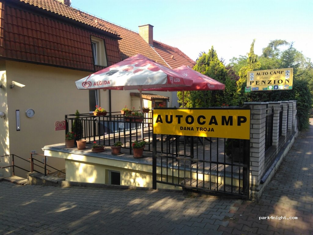 Pension-Camp Dana Troja — foto