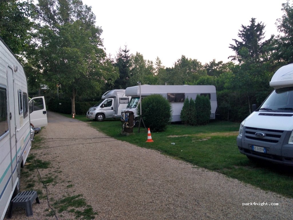 Pension-Camp Dana Troja — foto 2