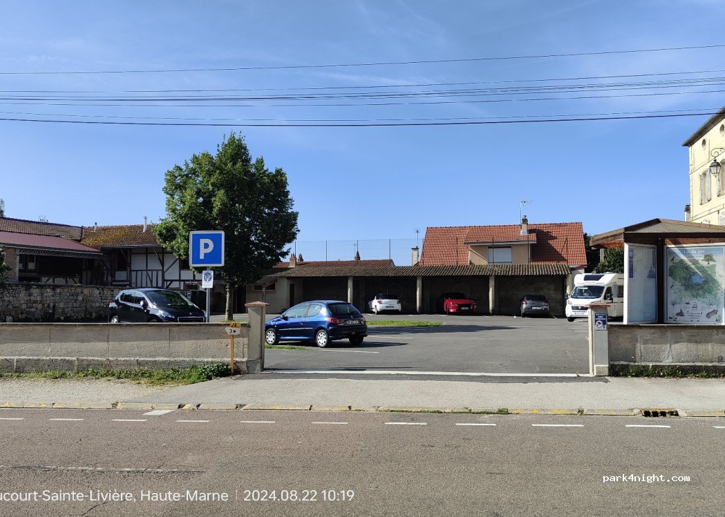 (52290) Éclaron-Braucourt-Sainte-Livière - 13 Rue de Guise — foto 3
