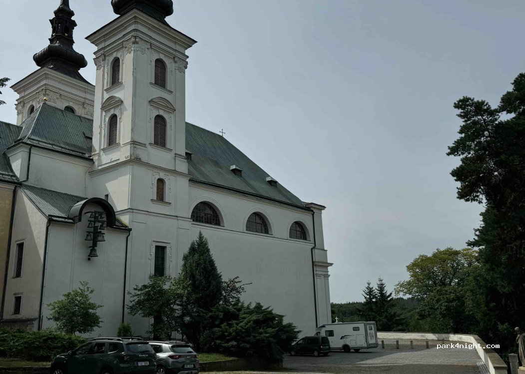 (664 32) Vranov u Brna - Unnamed Road — foto